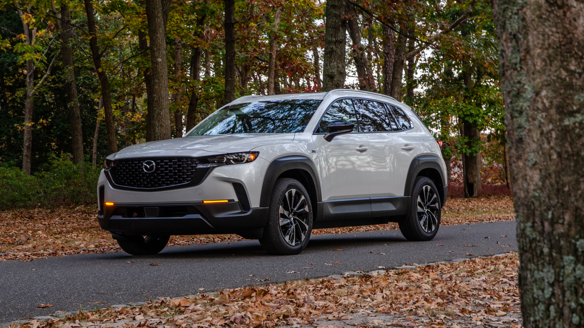 Análise do híbrido Mazda CX-50 2025: isso não é mais divertido