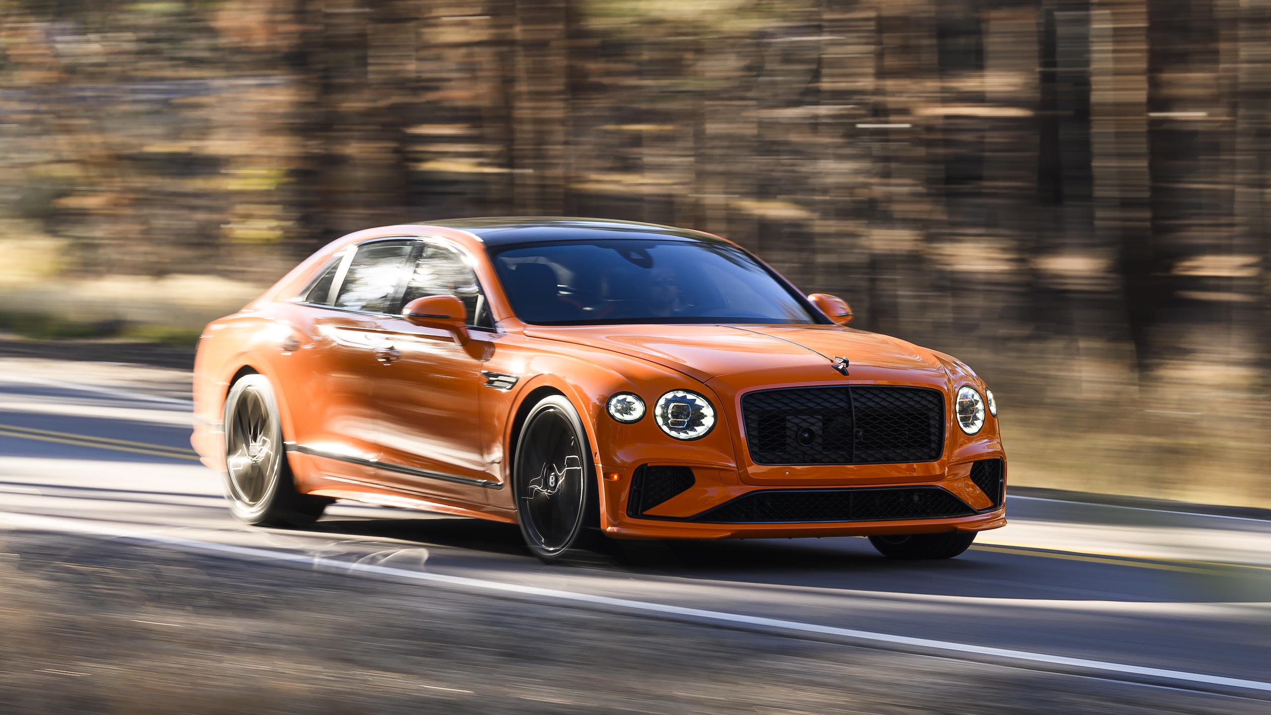 Revisão de velocidade do Bentley Flying Spur 2025: tudo menos sutil