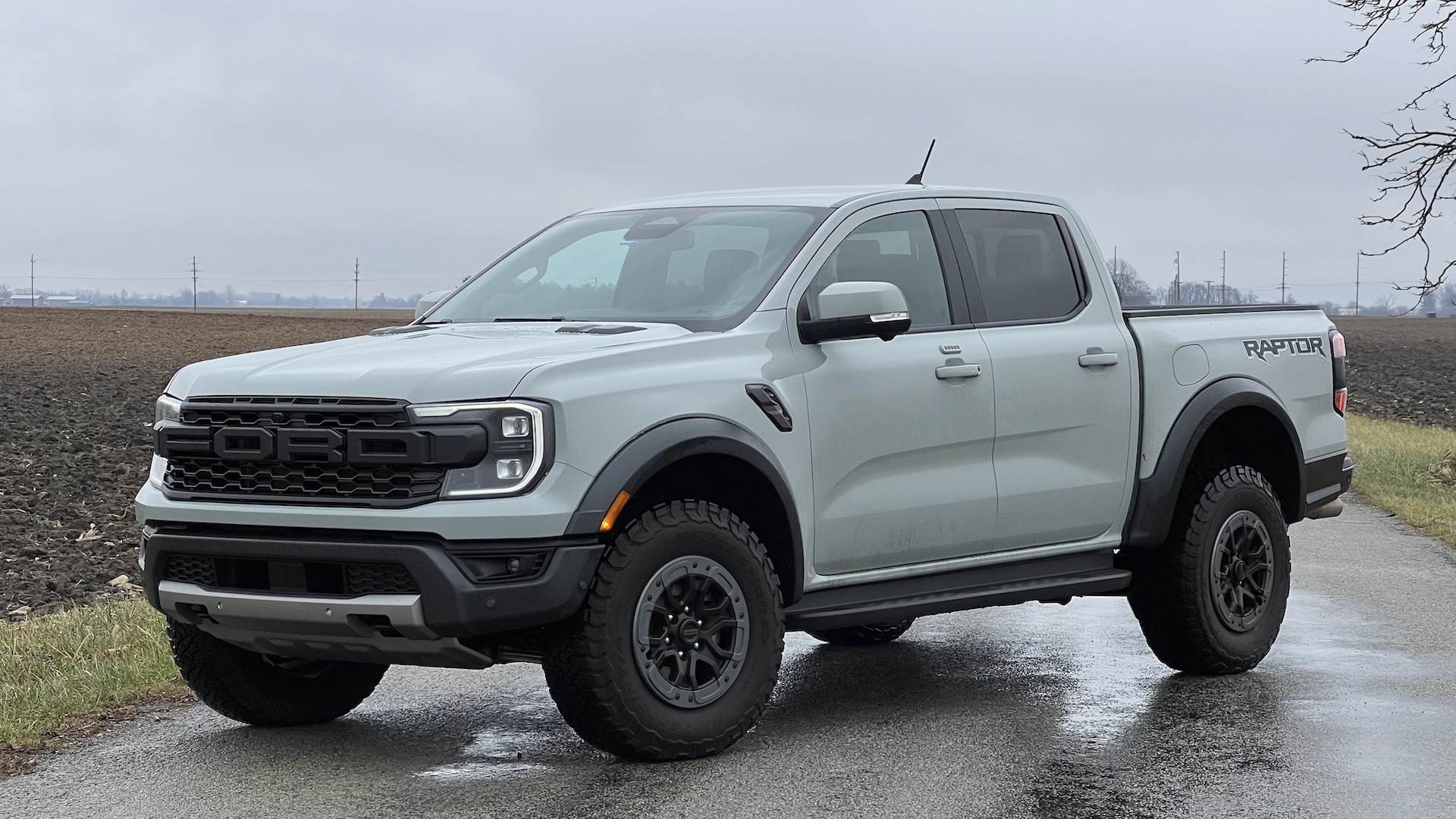 2025 Ford Ranger Raptor Review: O Raptor de tamanho certo