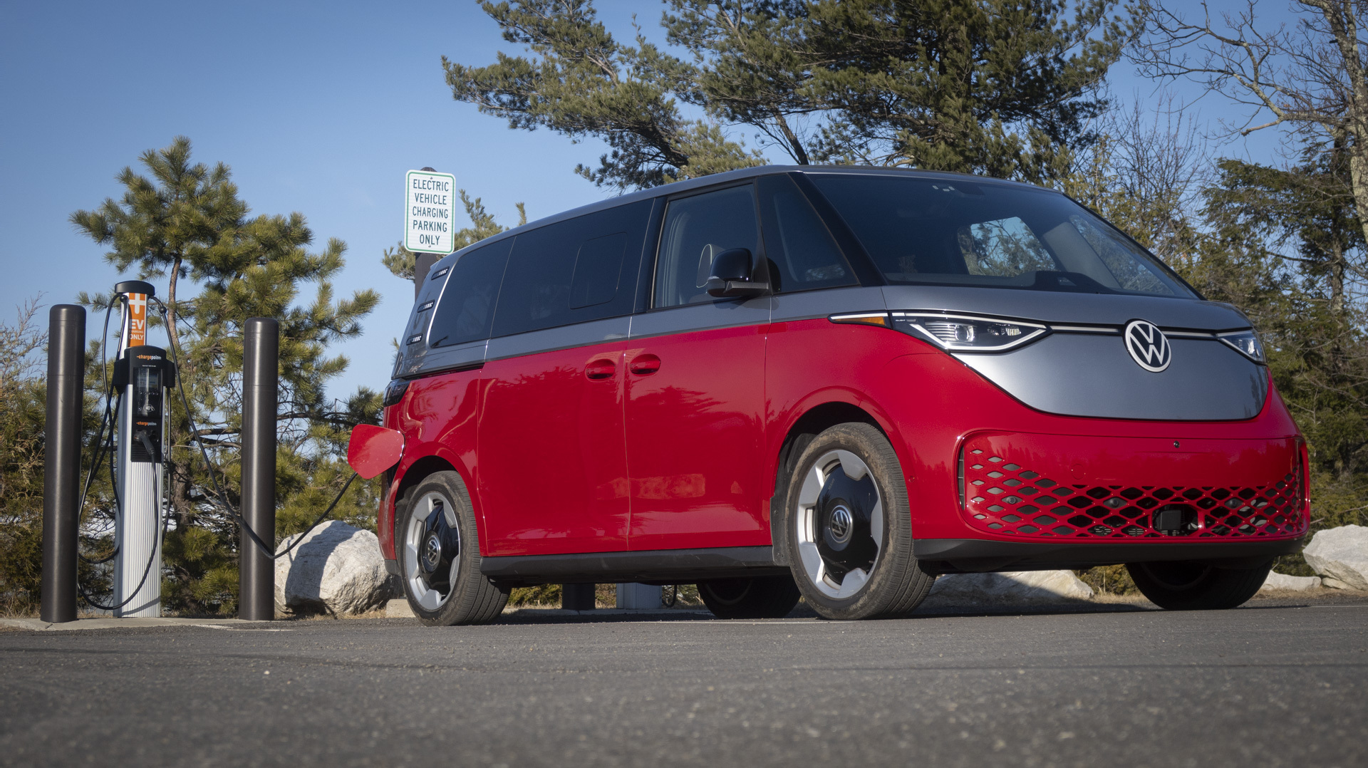 2025 Volkswagen ID Buzz Cargo Review: Quão prático é realmente?
